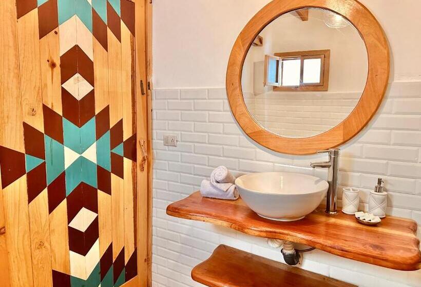 سوییت با چشم‌انداز استخر, Sababa Resort