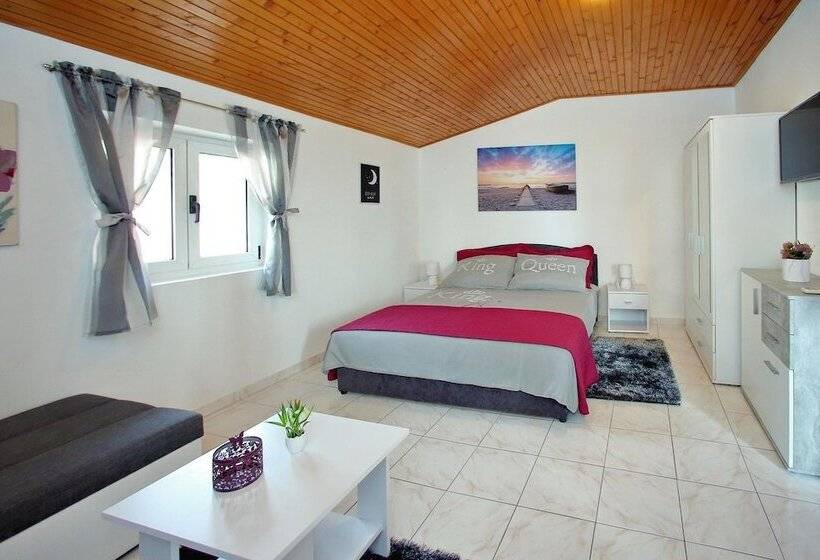 Апартаменты 1 Спальня, Apartments Verka
