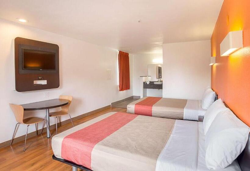 Четырехместный Номер Стандарт, Motel 6 Grand Prairie, Tx   Near Six Flags Drive