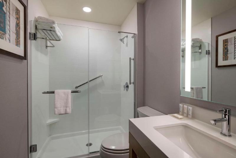 장애인을 위한 킹사이즈 침대 스탠다드 룸, Hyatt Place Tulsa/downtown