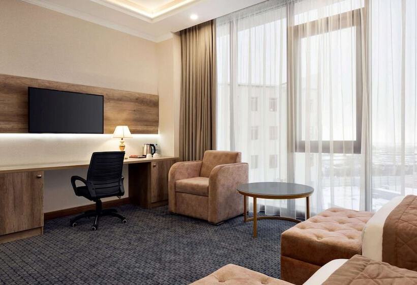 اتاق استاندارد, Ramada By Wyndham Shymkent