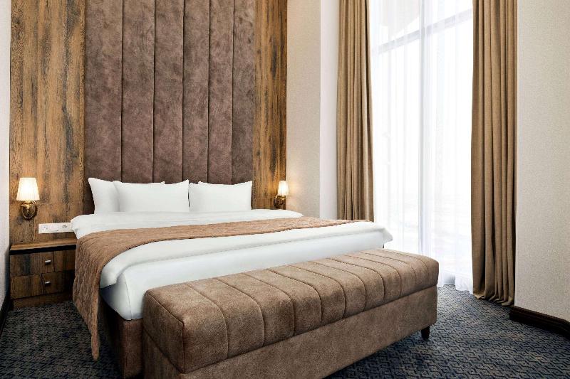 اتاق استاندارد, Ramada By Wyndham Shymkent