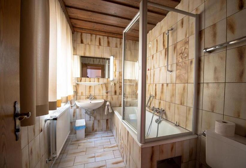 اتاق استاندارد یک نفره, Haus Gamberg