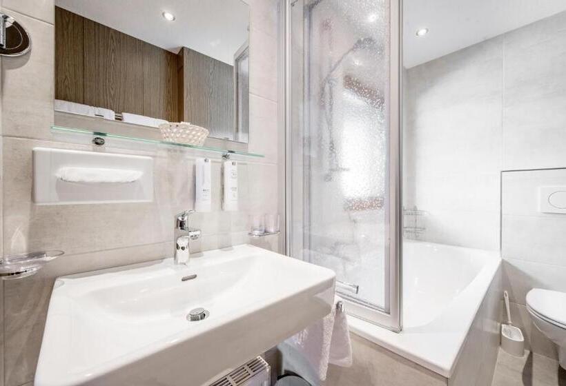 اتاق استاندارد, Bed & Breakfast Fender