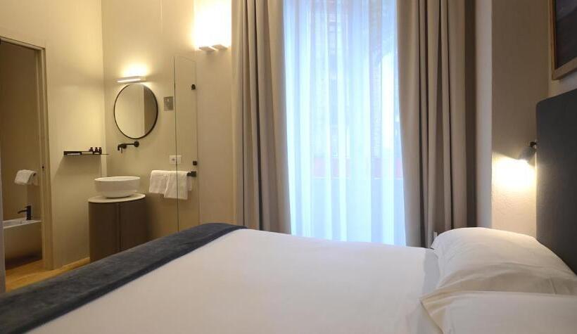 اتاق سوپریور, Albergo Centrale