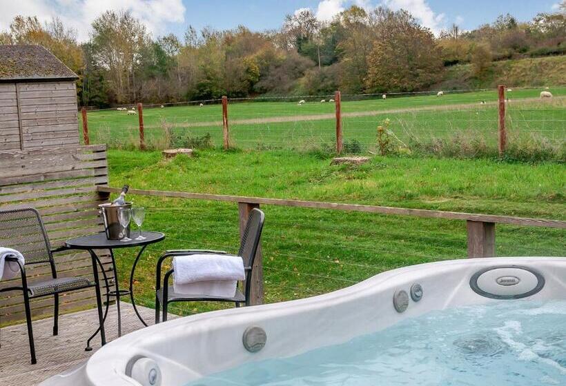 Апартаменты 3 Спальни, Cedar Retreats