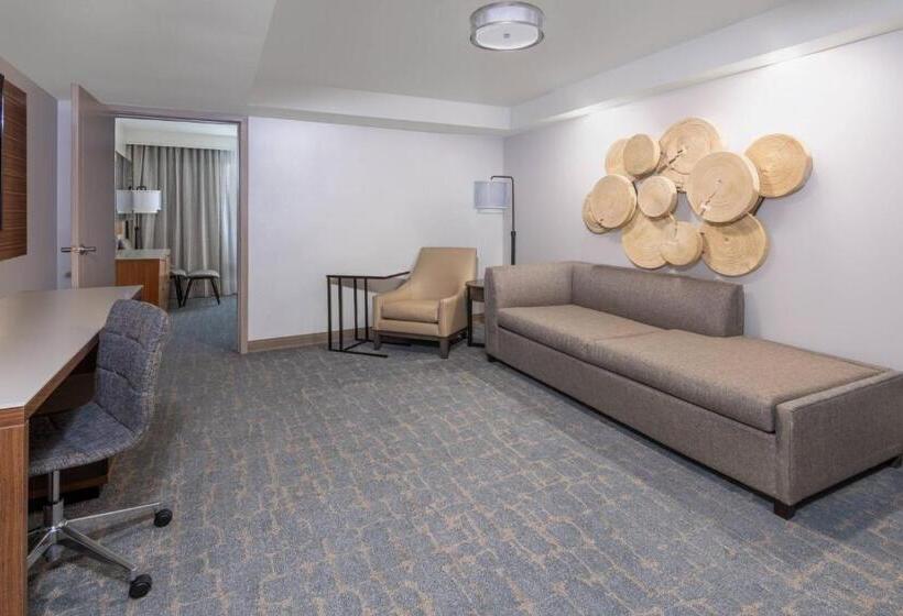 스위트, Madison Marriott West
