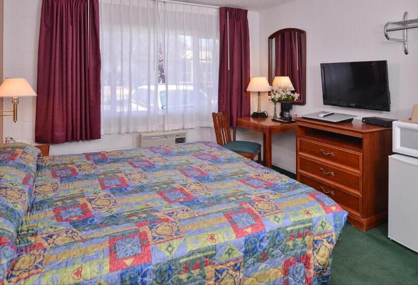 Стандартный Номер Кровать Кинг, Maverick Motel   Modern Renovated Motel