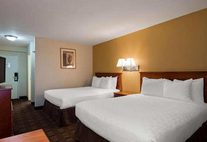 Номер Стандарт, Surestay Hotel By Best Western East Brunswick