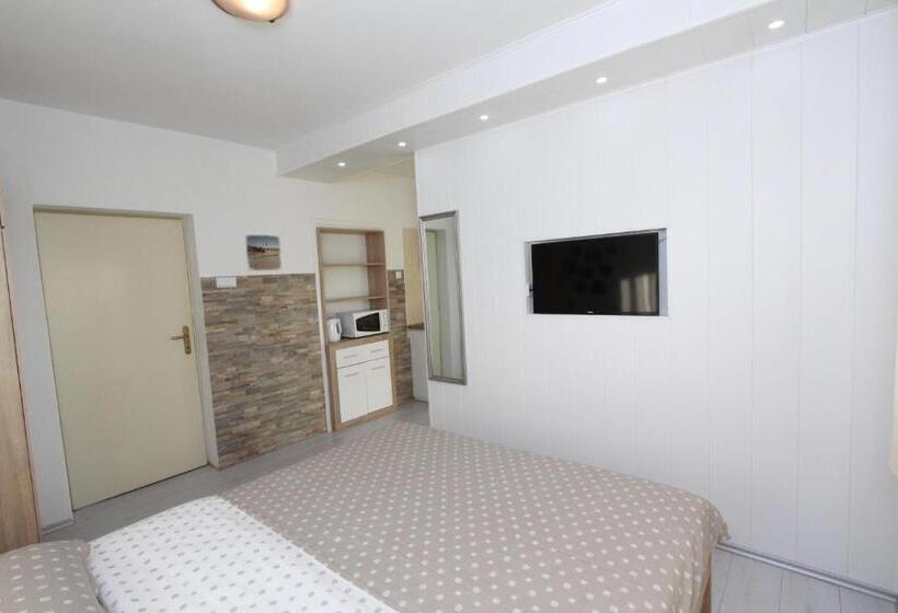 Monolocale Comfort Vista Mare, Apartments Eva