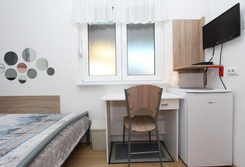 Camera Standard Individuale, Apartments Eva