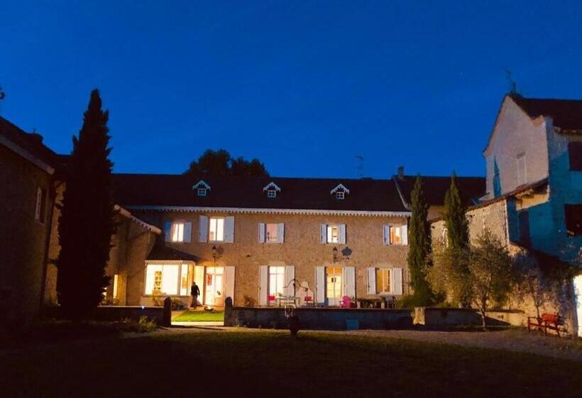 Люкс, Le Clos Ayanna