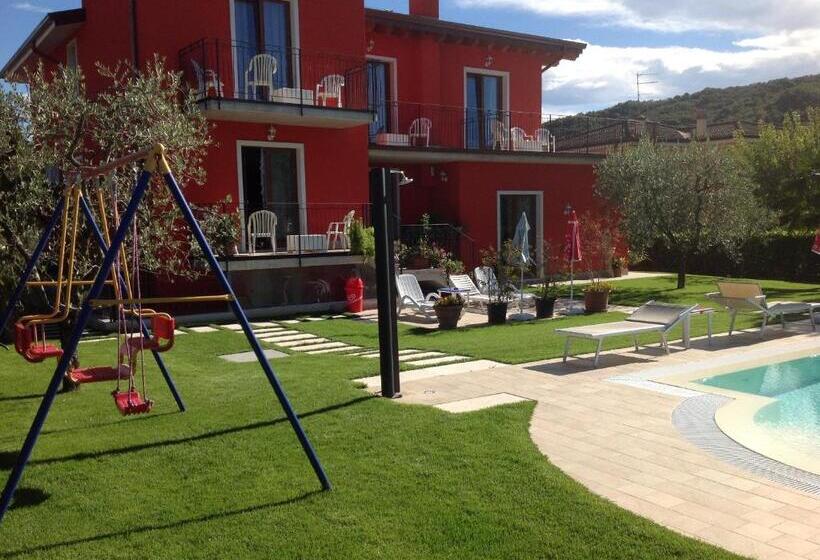 اتاق استاندارد با چشمانداز استخر, G&g Bed&breakfast And Apartments