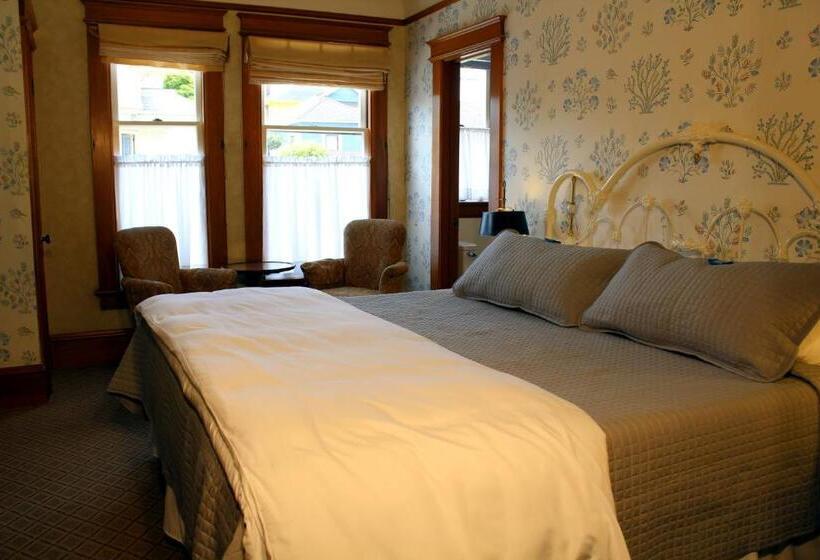 스탠다드 룸 킹사이즈 침대, Pacific Grove Inn