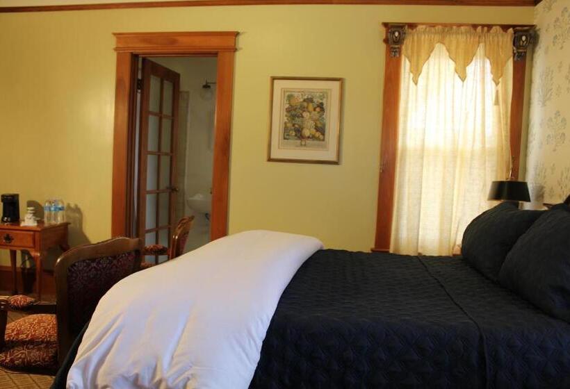 스위트, Pacific Grove Inn