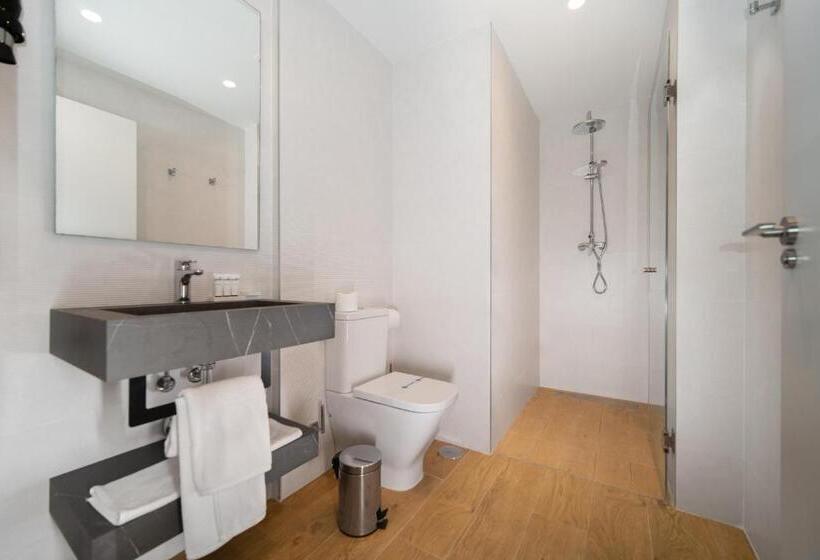 庭の見える１ベッドルームアパートメント, Ahoy Apartments