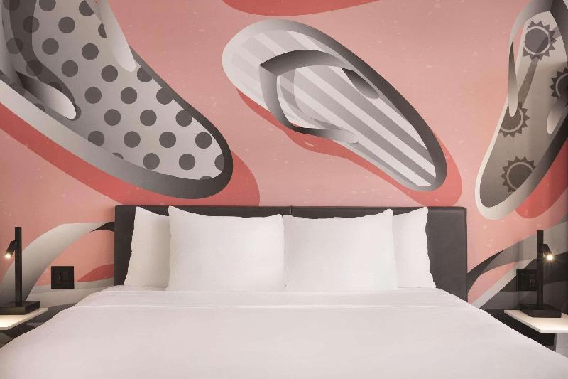 스탠다드 룸 킹사이즈 침대, Kompose Boutique Hotel Miami Airport