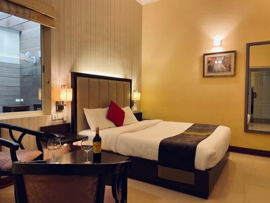 اتاق استاندارد, Status Club Resort