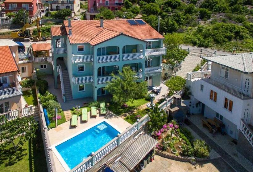 آپارتمان 1 خوابه, Apartments Bionda