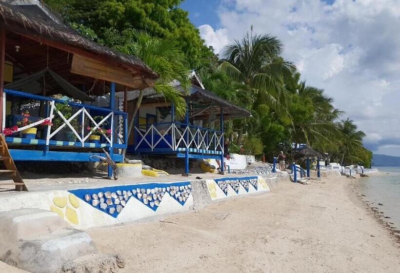 کابین, Casa De La Playa Beach Resort