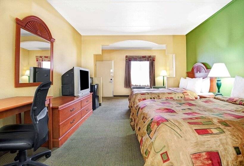 اتاق استاندارد با 2 تخت دوبل, Super 8 By Wyndham Nashville Near Downtown / I40