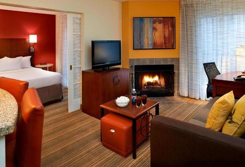 스위트 퀸침대, Sonesta Es Suites Detroit Warren