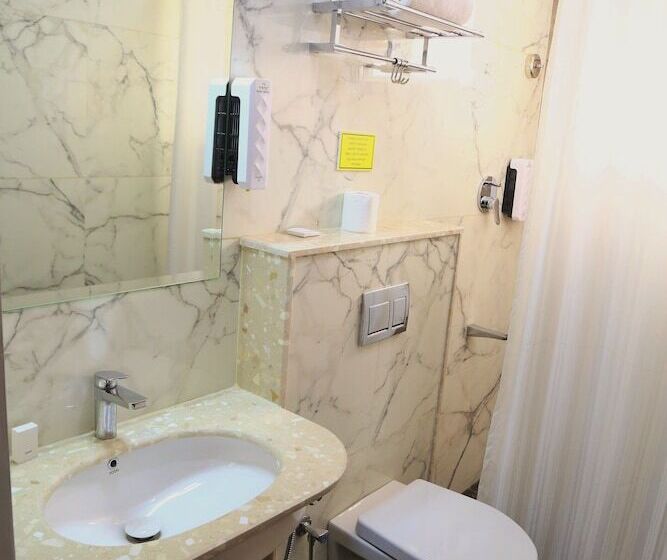 Cameră Deluxe Pat King Size, The Continentti Whitefield