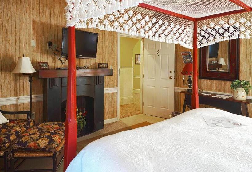 스탠다드 룸 킹사이즈 침대, Strasburg Village Inn