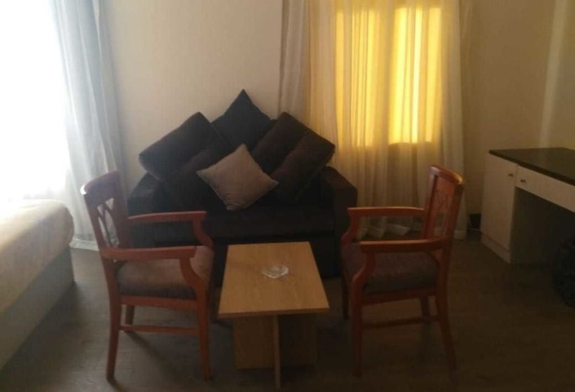 Deluxe room with river view, Horizon Loaloat El Nile