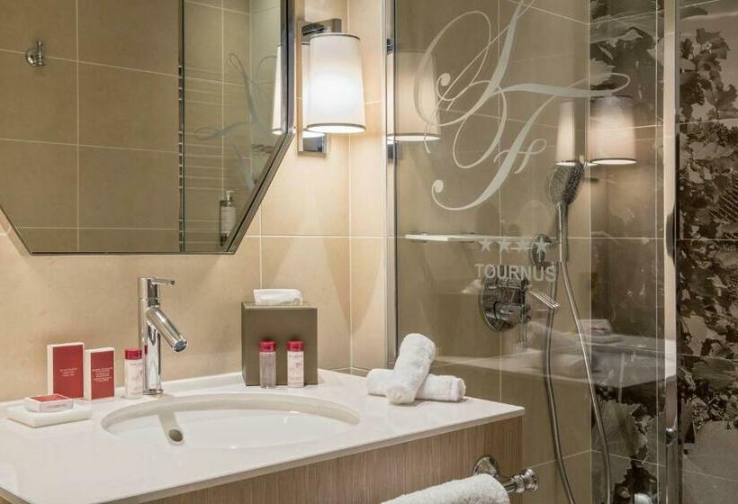 Люкс Кровать Кинг, Hôtel & Spa Les Sept Fontaines Best Western Premier