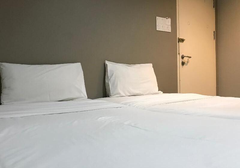 Номер Стандарт, Oyo 89885 Nice Stay Three Six Five Services