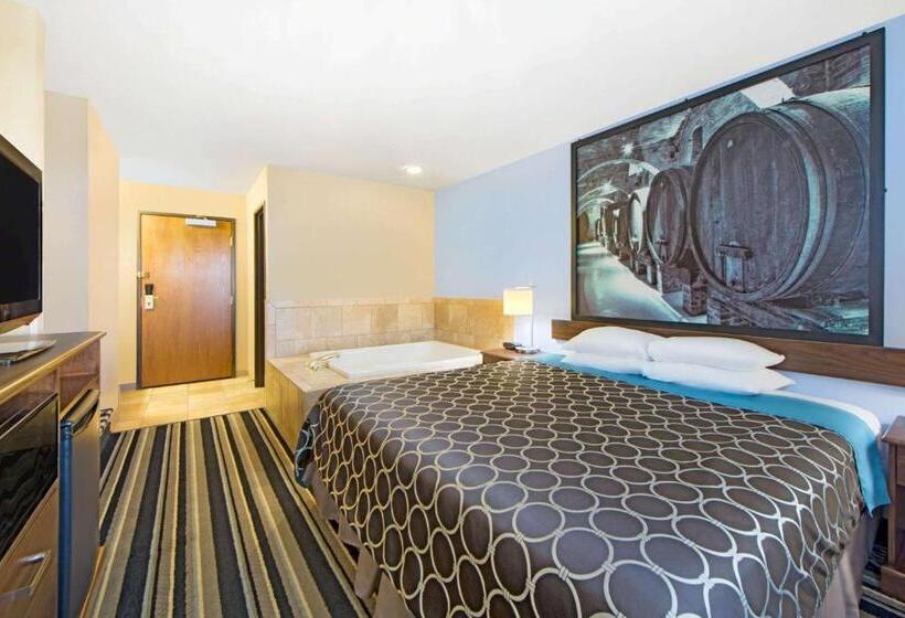 Люкс Deluxe Кровать Кинг, Super 8 By Wyndham Fairfield