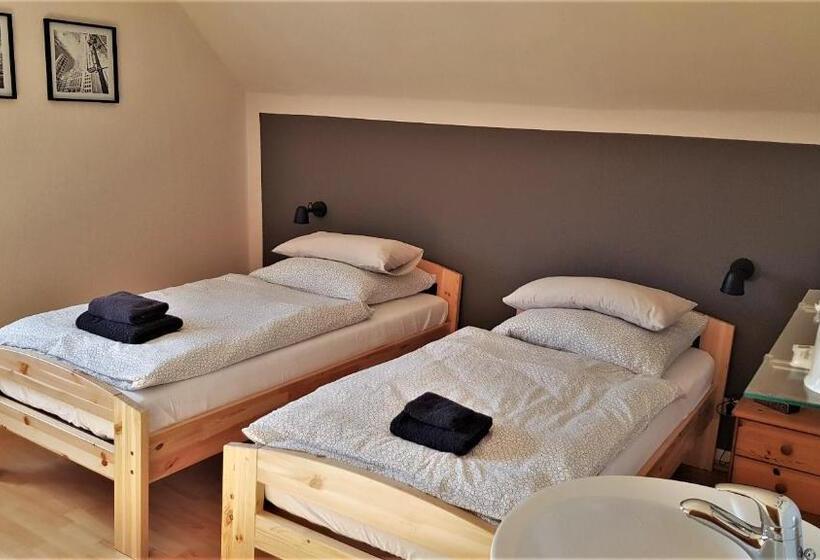 Standard room with outdoor bath, Roastineer