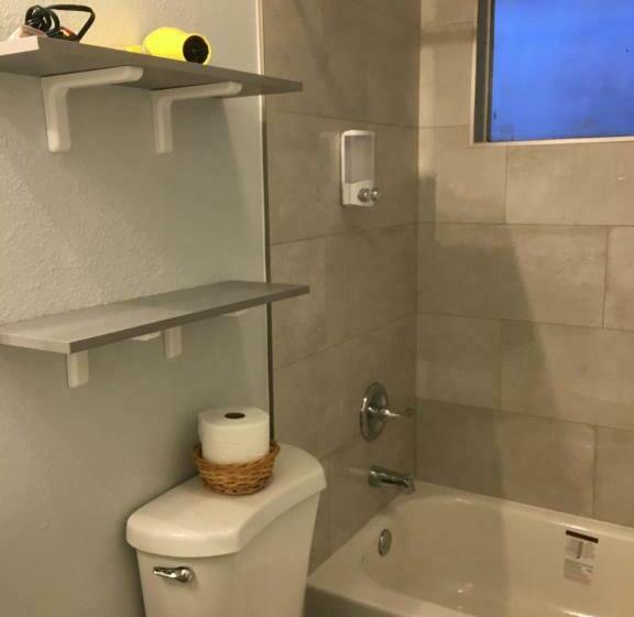 Четырехместный Номер Стандарт, Rainier Guesthouse