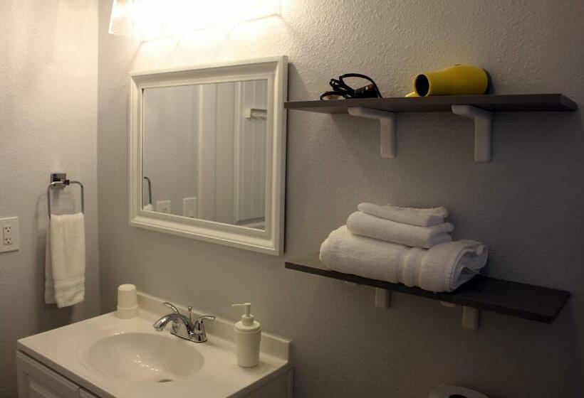 Четырехместный Номер Стандарт, Rainier Guesthouse