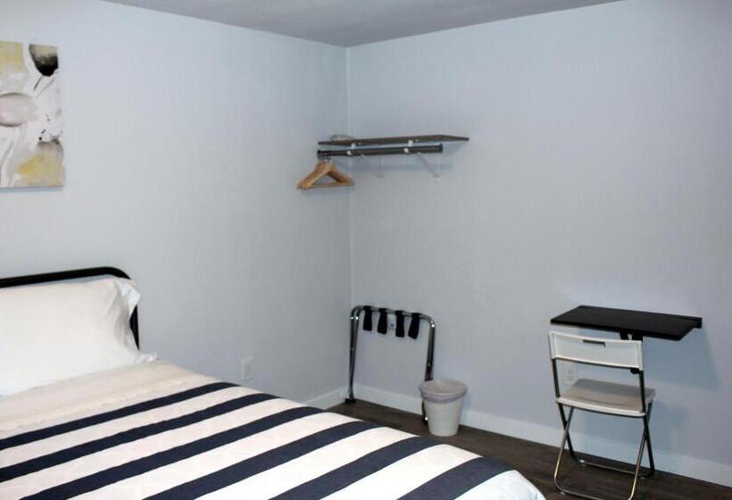 3 Bedroom Suite, Rainier Guesthouse