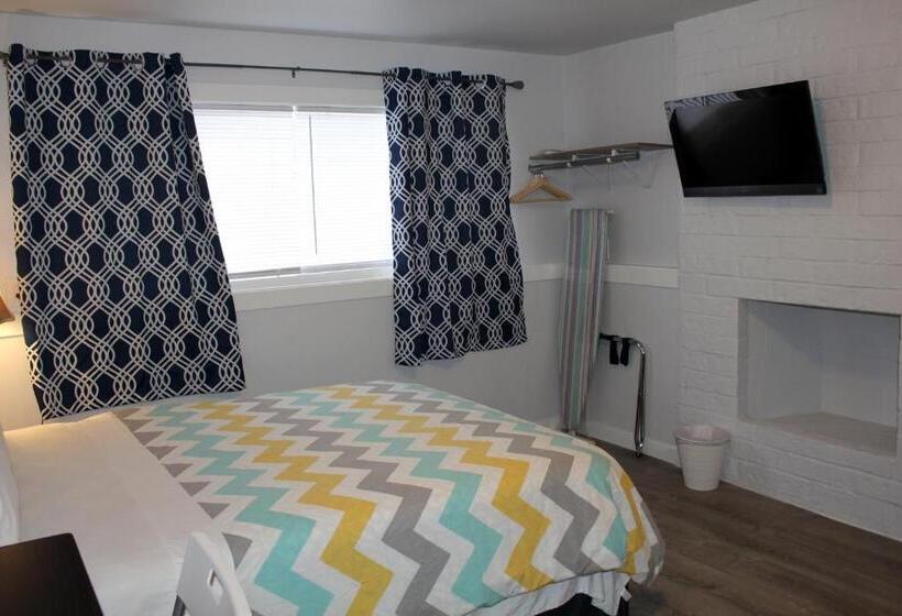 Standard Quadruple Room, Rainier Guesthouse