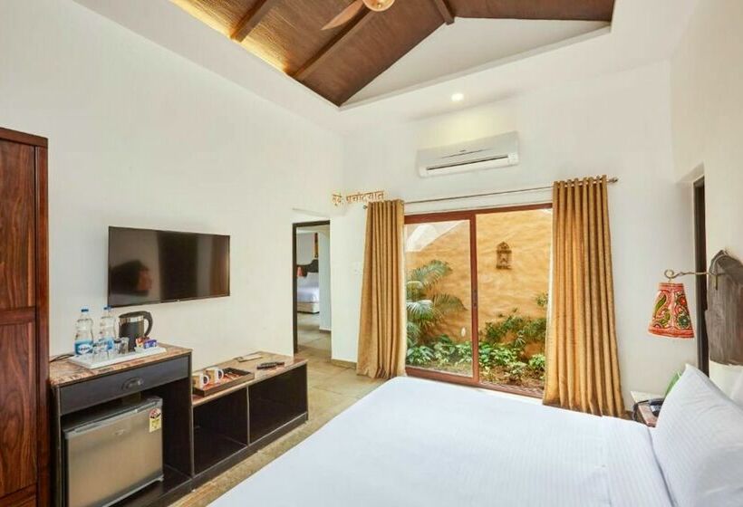 کابین, Serendipity Lakes And Resorts
