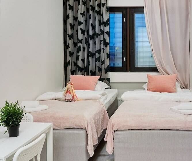 家庭间, Inn Tourist Hostel
