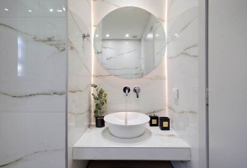 Апартаменты 1 Спальня, Odyssey Residence
