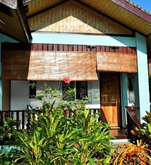 اتاق لوکس با بالکن, Angel Nido Resort