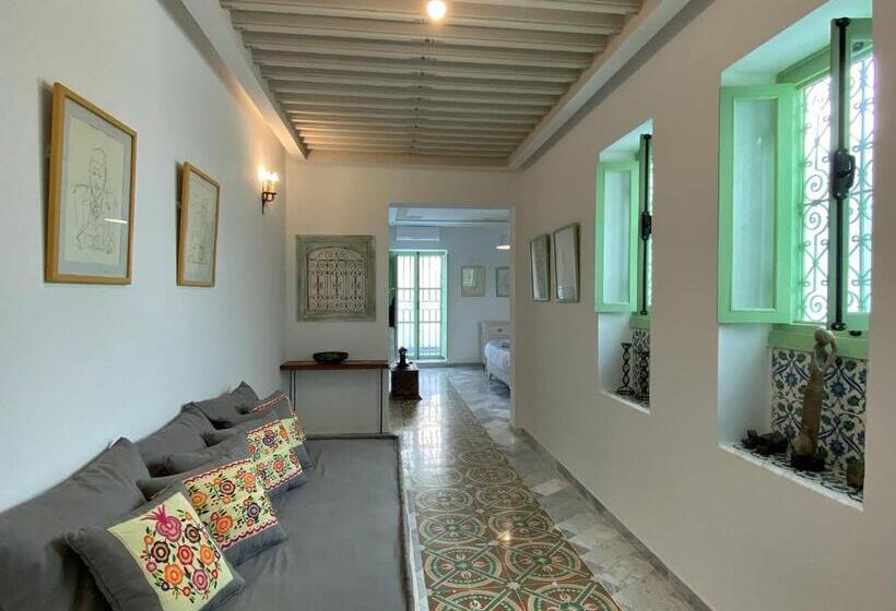 اتاق لوکس, Dar El Kif  La Marsa