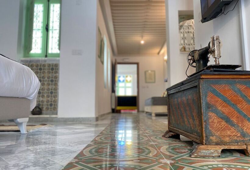 اتاق لوکس, Dar El Kif  La Marsa