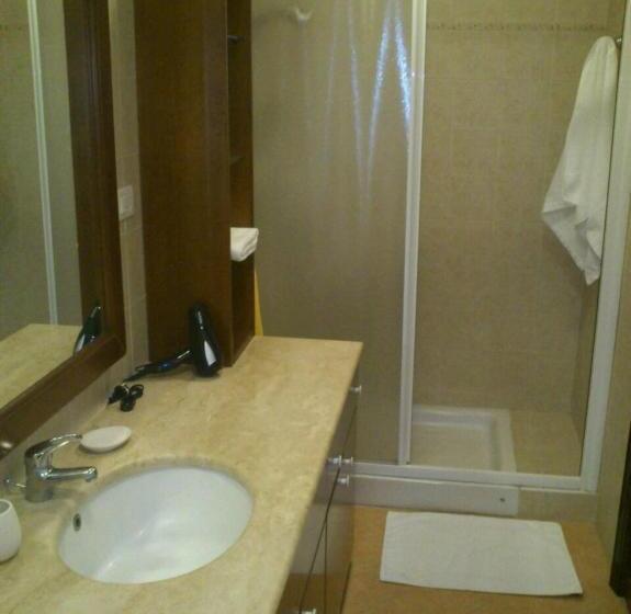 スタンダードルーム, Cartoline Dall Etna B&b