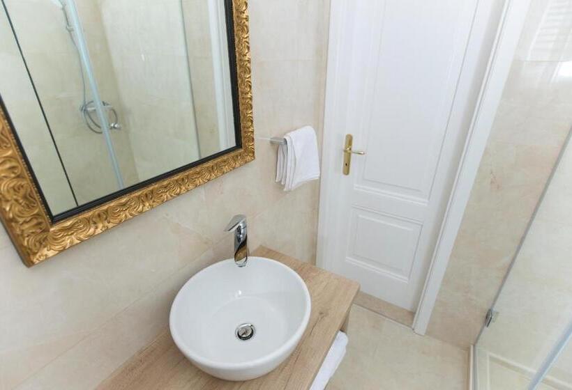 Номер Deluxe с Балконом, San Mihael Luxury Rooms 1