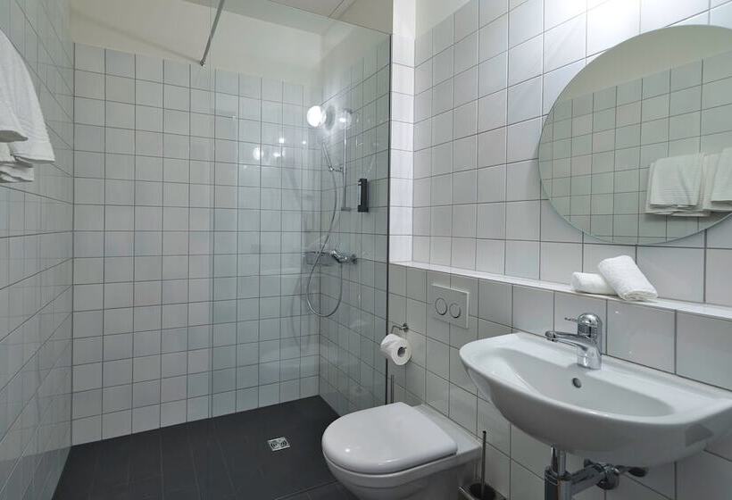تختخواب در اتاق مشترک, Silo Design & Boutique Hostel Basel