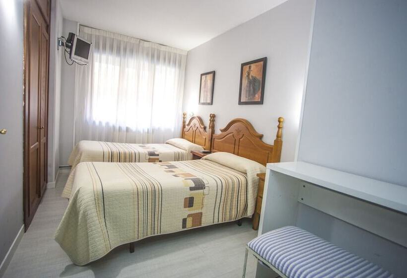 اتاق استاندارد, Hostal Santa Barbara