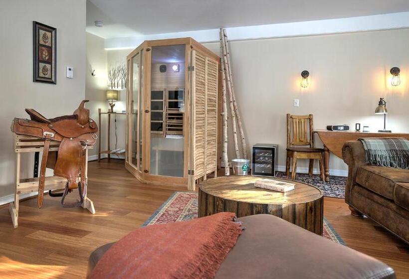 Люкс Deluxe Кровать Кинг, The Woodstocker B&b