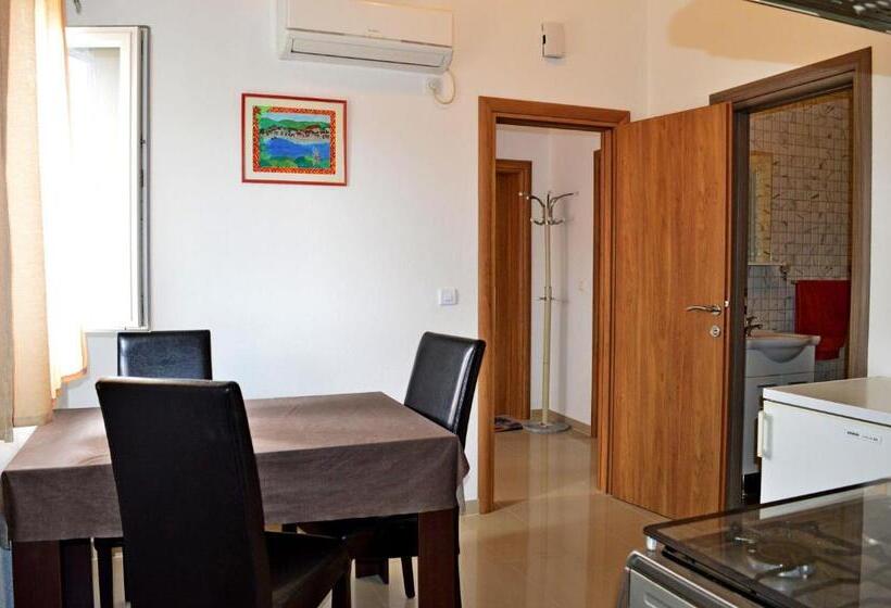 침실 1개 아파트, Apartments Ante 1306