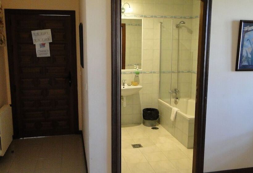 غرفة قياسية لذوى الاحتياجات الخاصة, Hostal Las Paneras